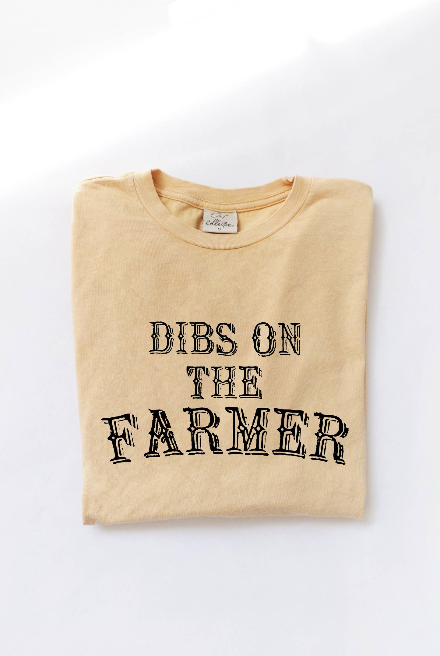 DIBS ON THE FARMER Mineral Washed Graphic Top